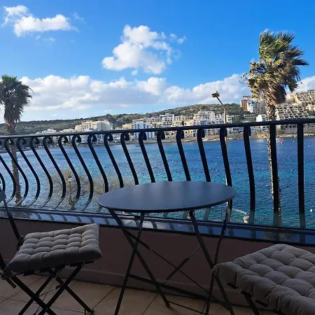 דירה Seafront In