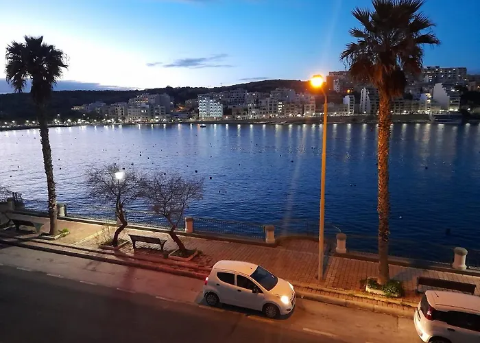 Apartament Seafront In St Paul's Bay